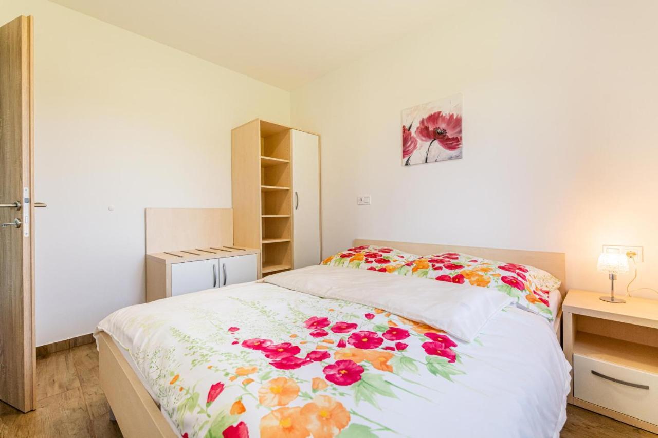 Veržej Apartmaji Banonia מראה חיצוני תמונה